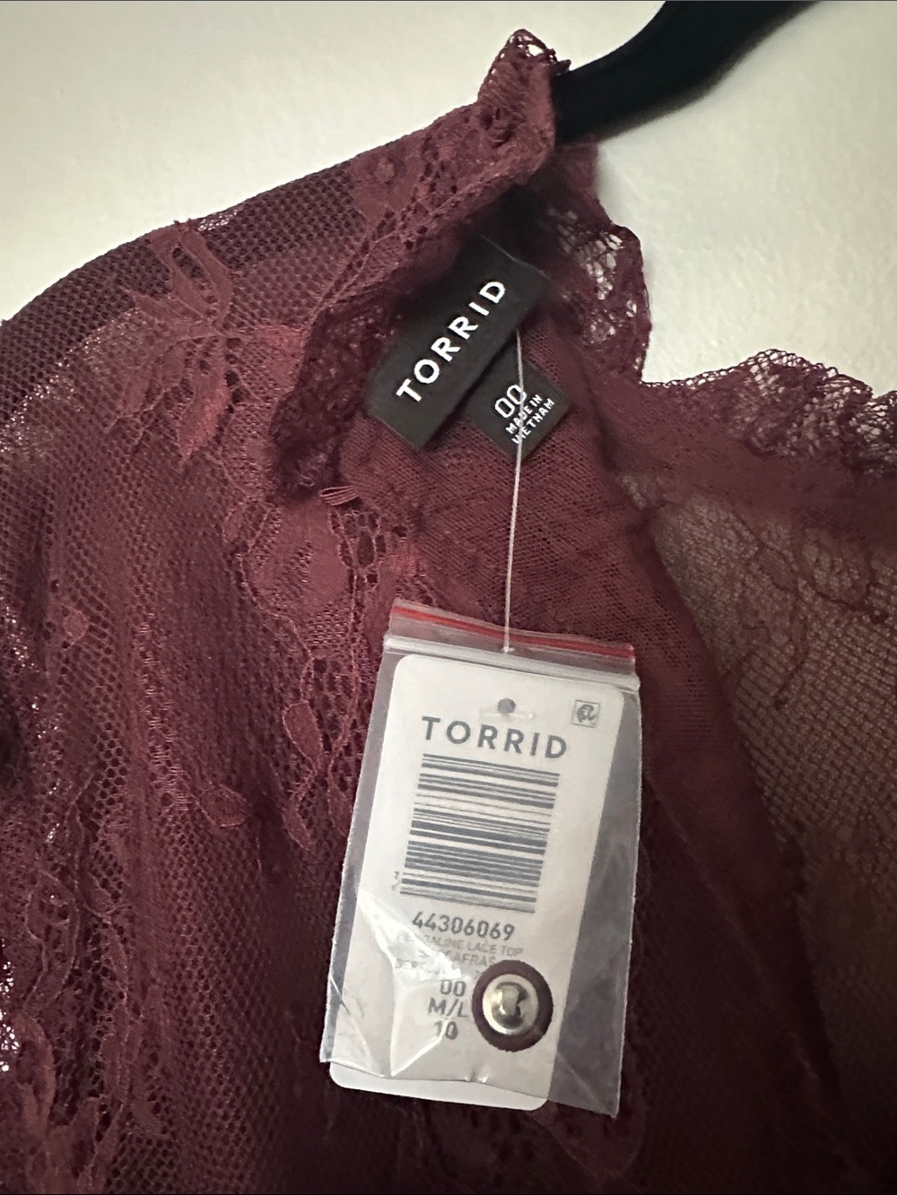 torrid Lace Yoke Peplum Top in Wine - Picture 2 of 3